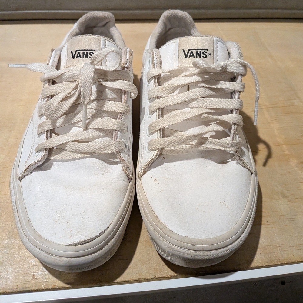 Vans Women's Cream Sneakers